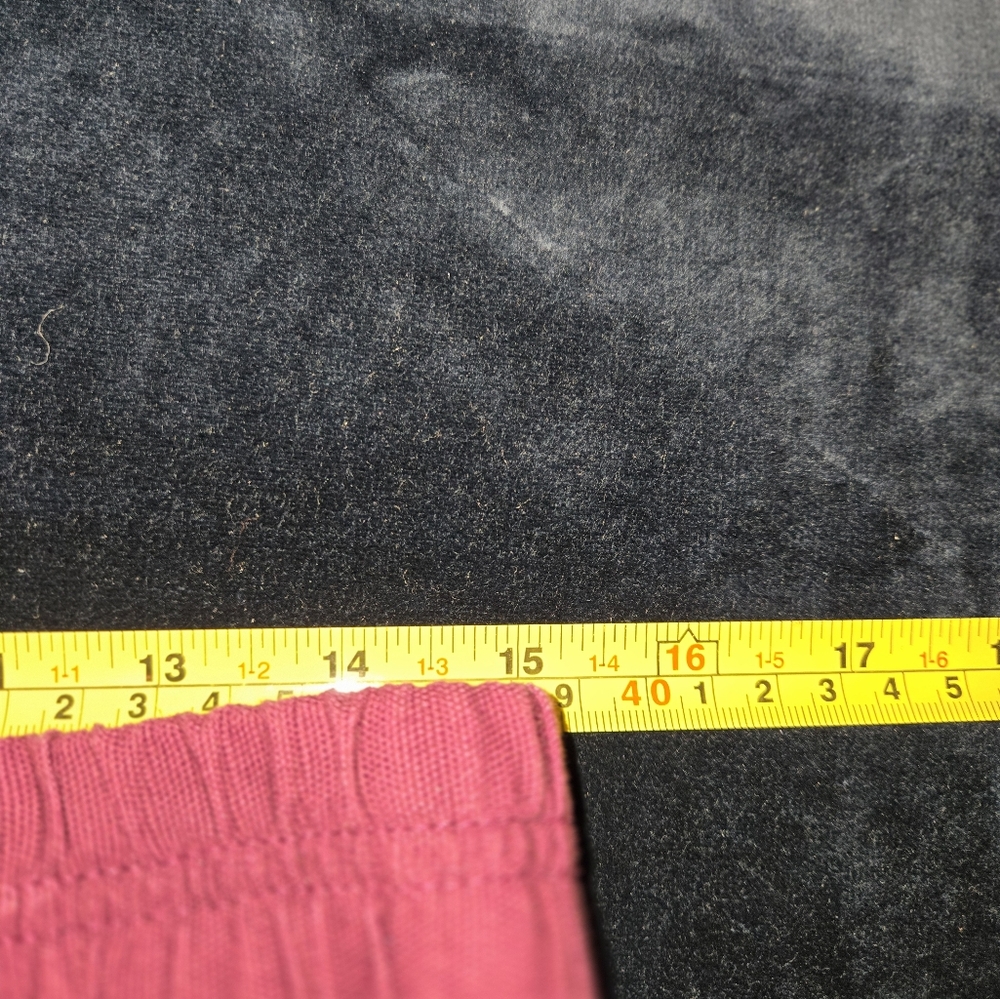 J. Crew 2 Pair of Shorts Relaxed Fit Elastic Waist Cotton & Linen Size Six. - Picture 4 of 8